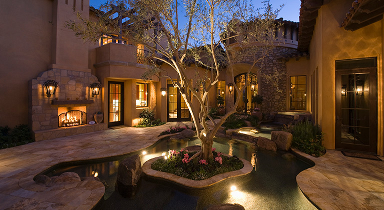 5-Exterior-Lighting-Tips-That-Can-Make-a-Big-Difference-01